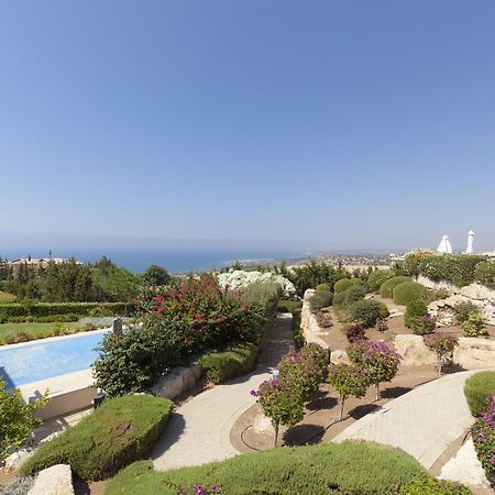 Aphrodite Hills Holiday Residences エクステリア 写真