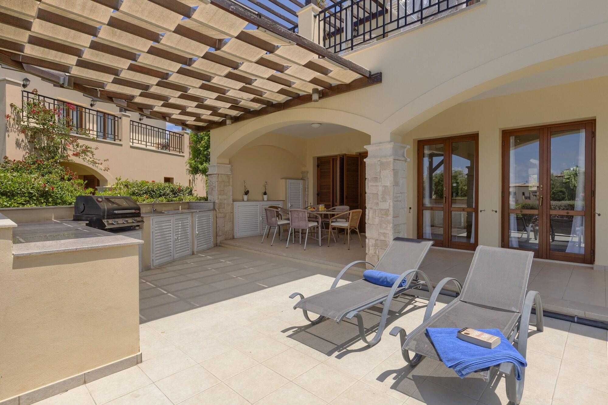 Aphrodite Hills Holiday Residences エクステリア 写真