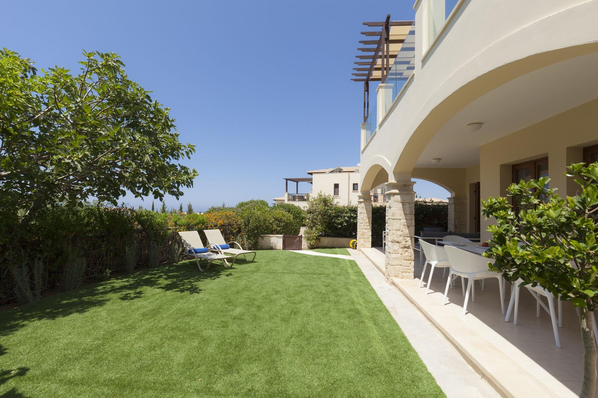 Aphrodite Hills Holiday Residences エクステリア 写真