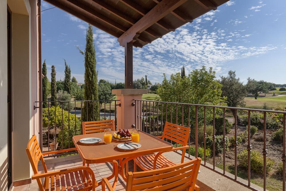 Aphrodite Hills Holiday Residences エクステリア 写真